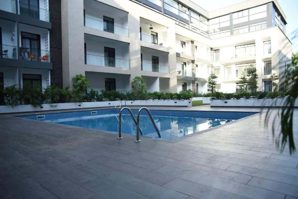 Pool View Apartment @Embassy Gardens Άκρα Εξωτερικό φωτογραφία